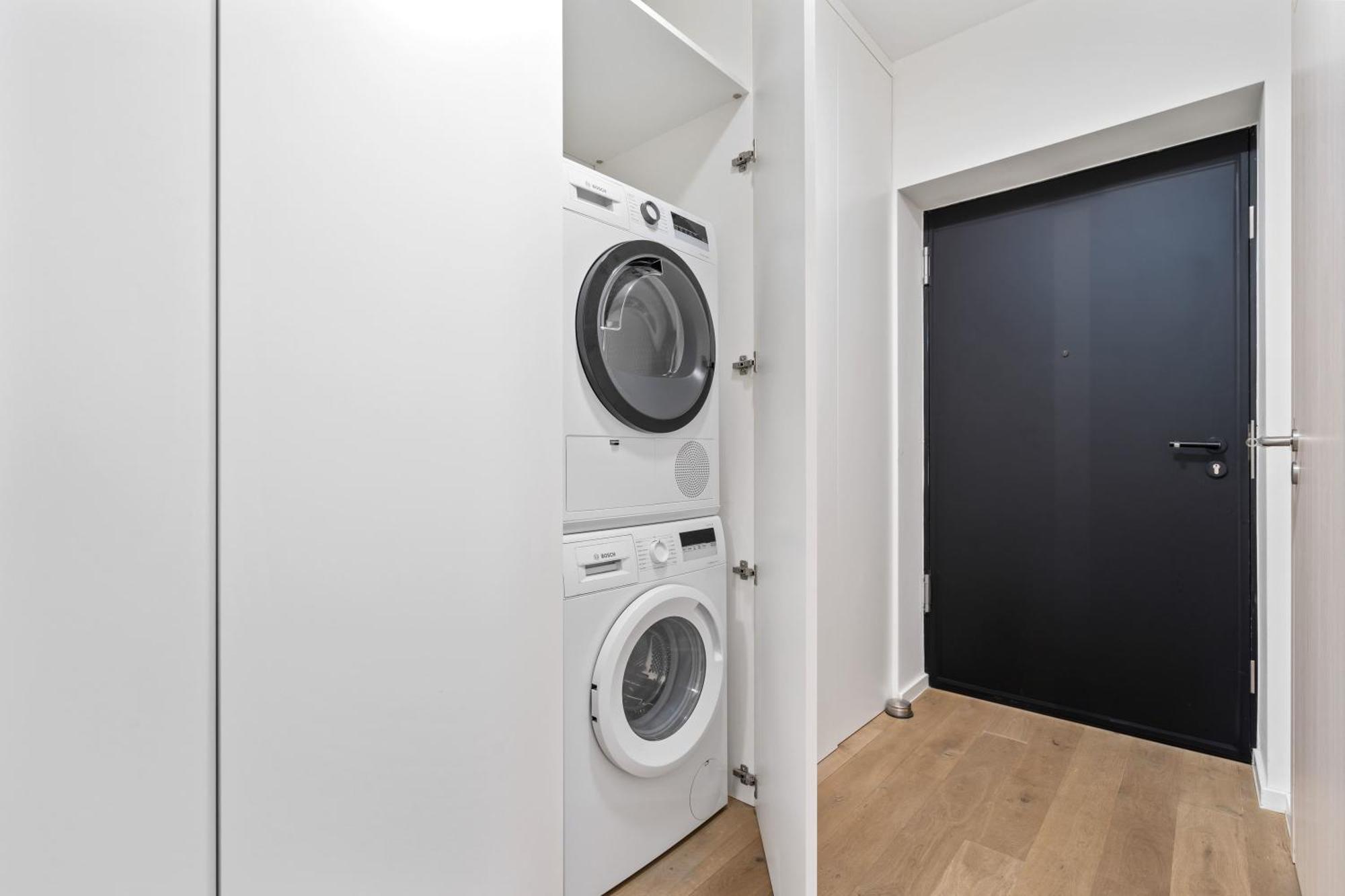 Modern 2BR Apartment with Pool & City Views Luxemburg Exterior foto
