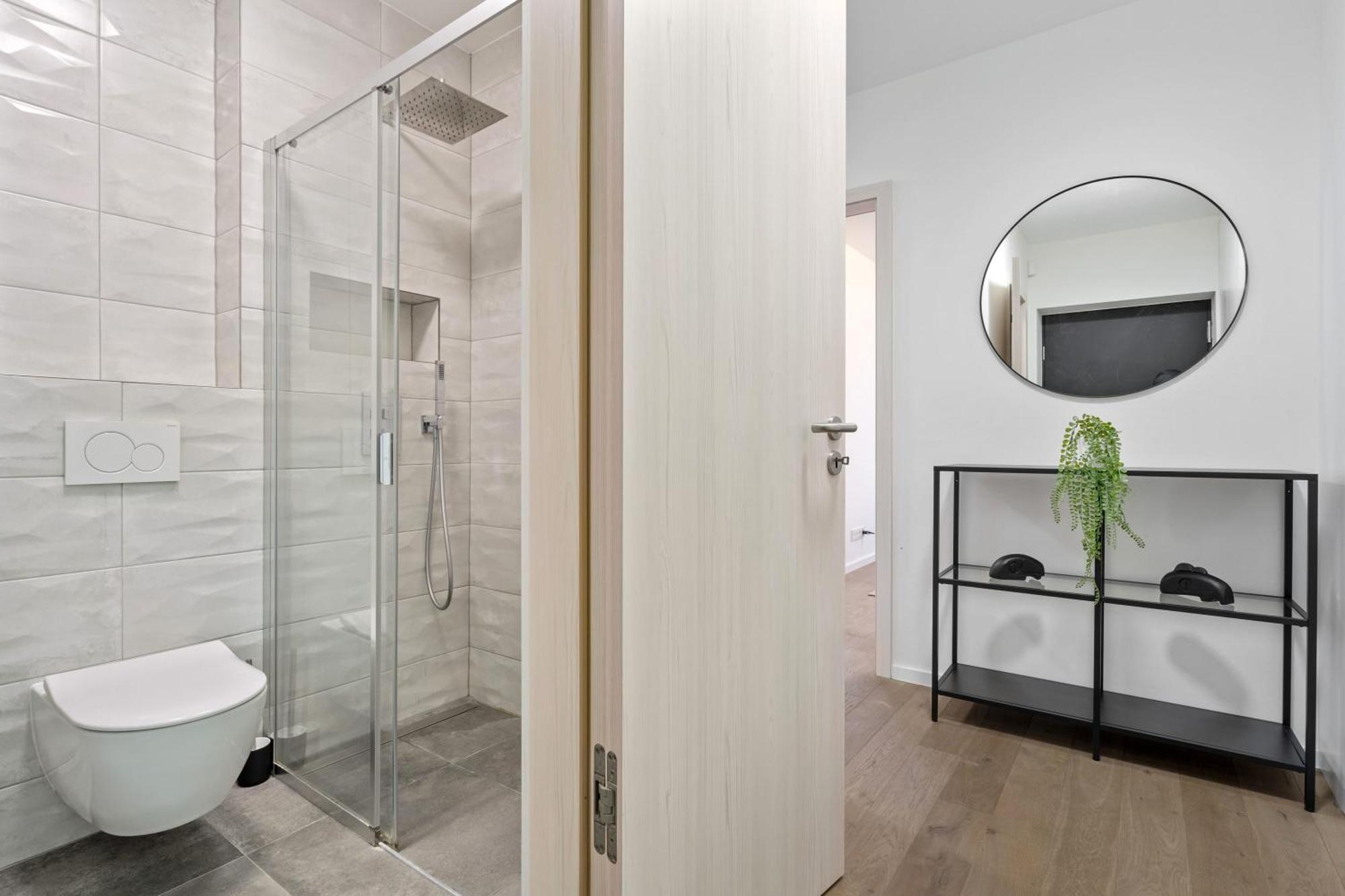Modern 2BR Apartment with Pool & City Views Luxemburg Exterior foto