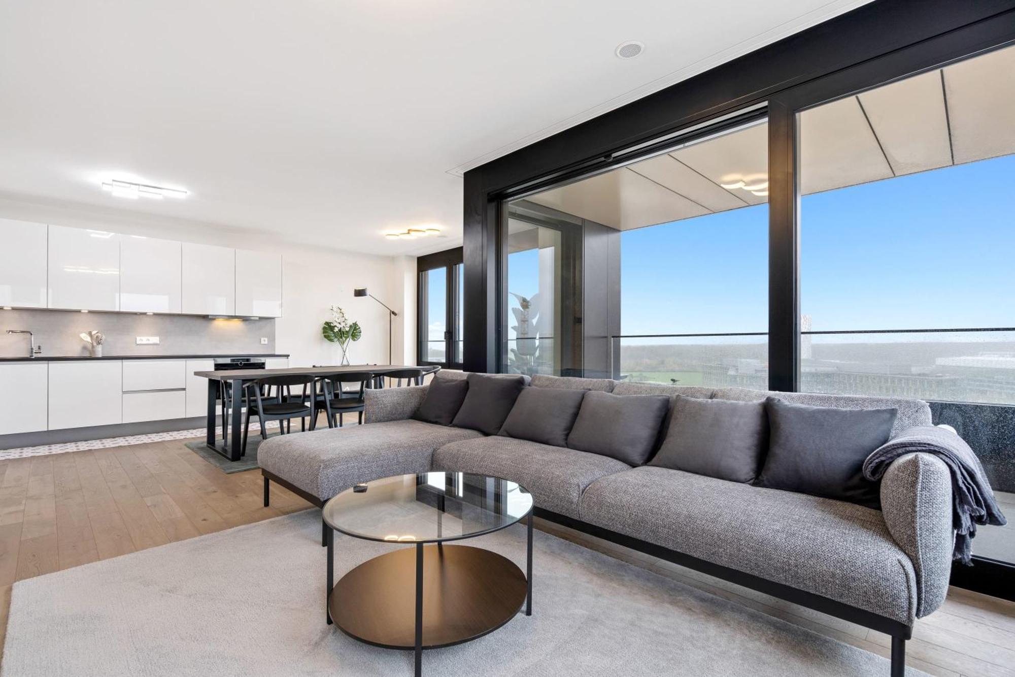 Modern 2BR Apartment with Pool & City Views Luxemburg Exterior foto