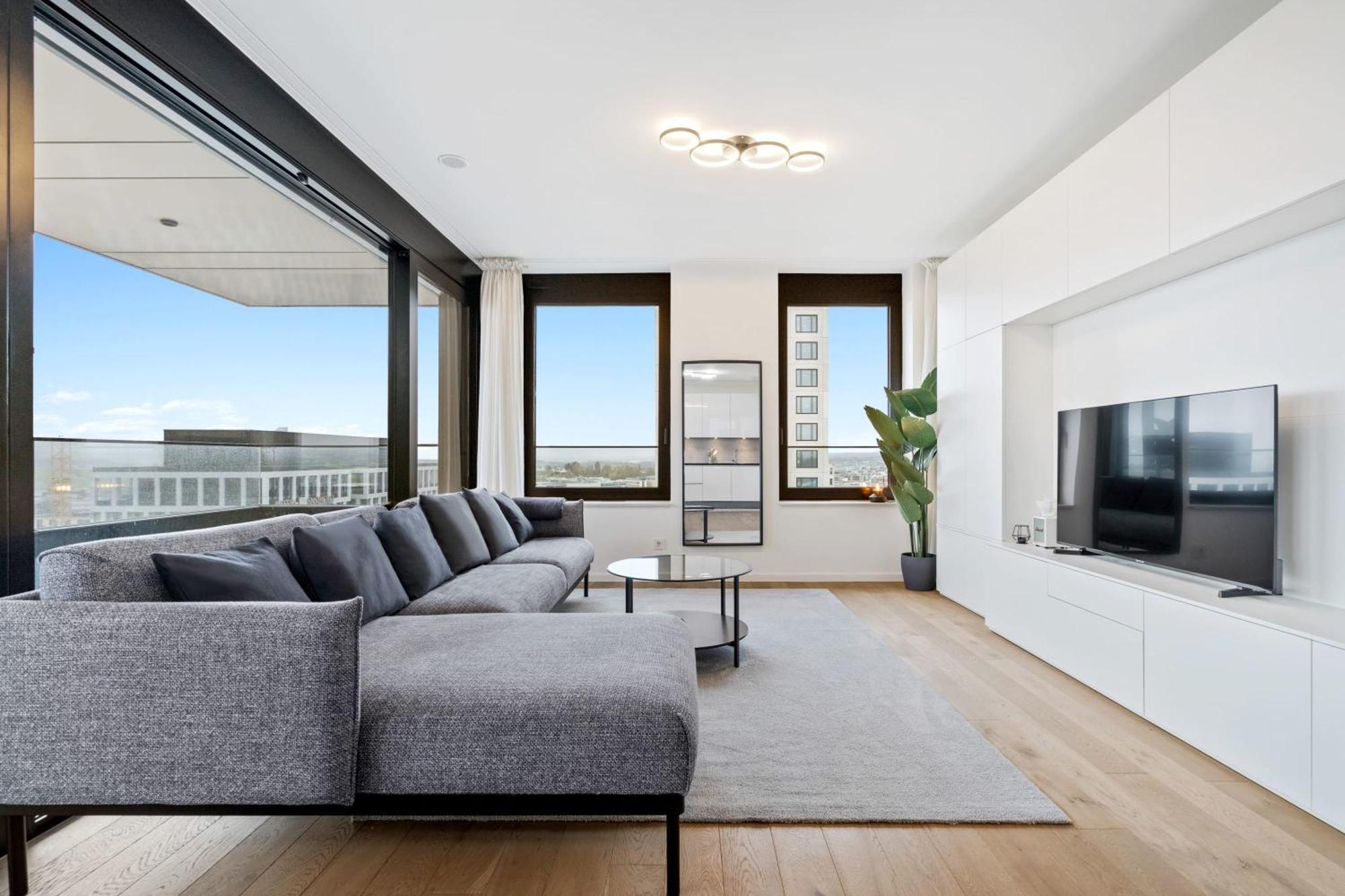Modern 2BR Apartment with Pool & City Views Luxemburg Exterior foto