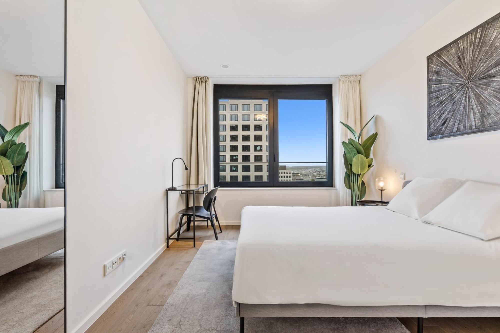 Modern 2BR Apartment with Pool & City Views Luxemburg Exterior foto